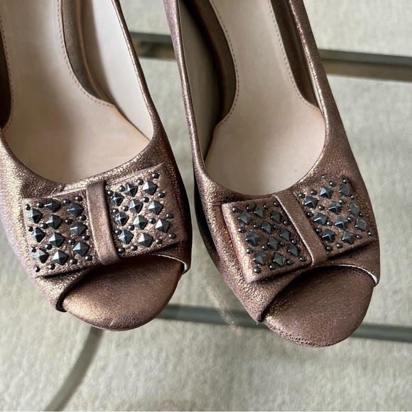 Nurture by Lamaze Copper Heels with Gunmetal Spike Bows and Peep-Toe Design - Picture 2 of 10